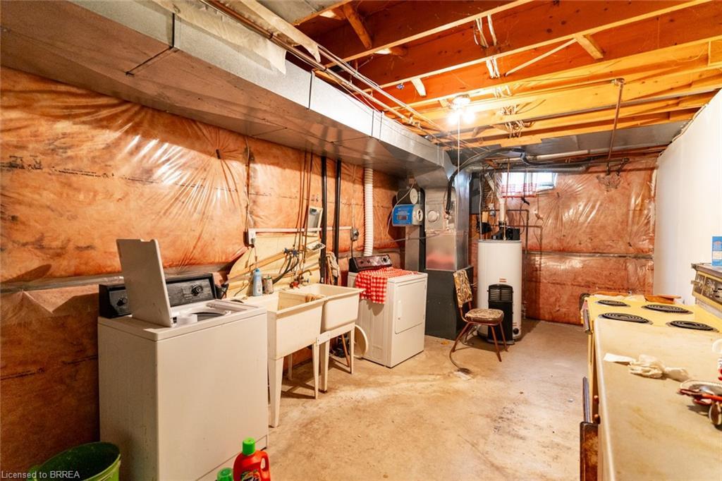 47 Maplecrest Lane, Brantford, ON - Indoor