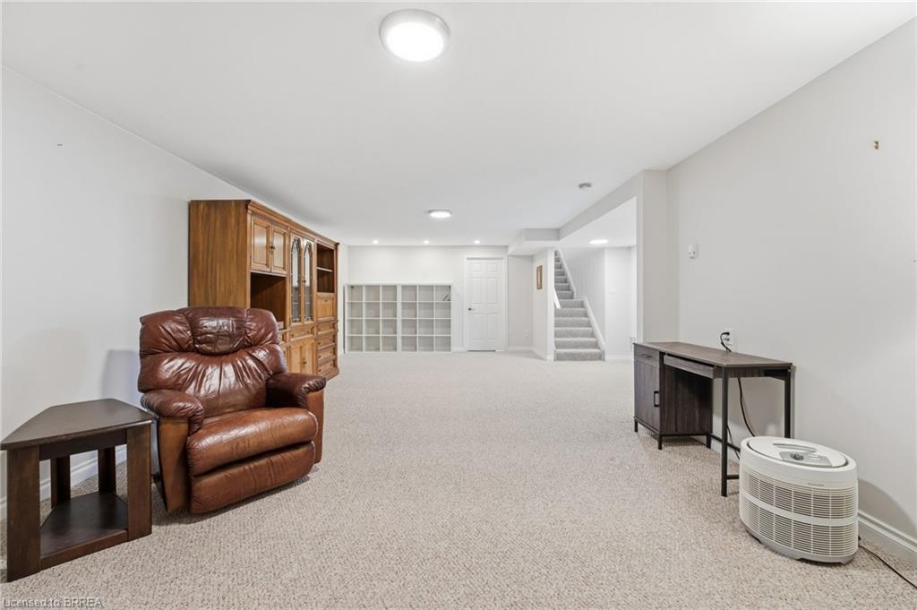 31-53 Heron'S Landing, Woodstock, ON - Indoor Photo Showing Other Room