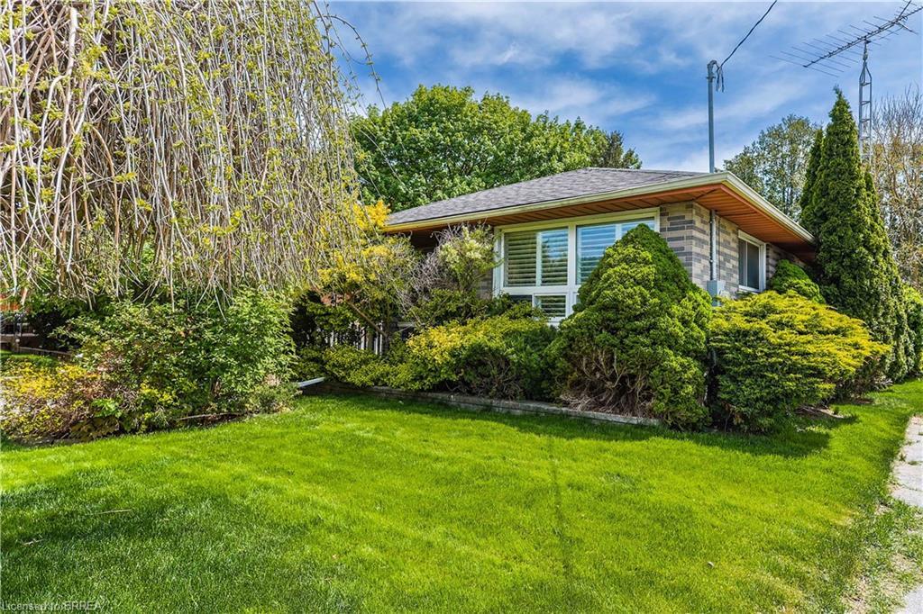 29 Albemarle Street, Brantford, ON - Outdoor