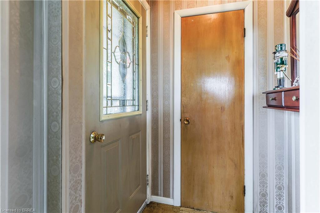 29 Albemarle Street, Brantford, ON - Indoor Photo Showing Other Room