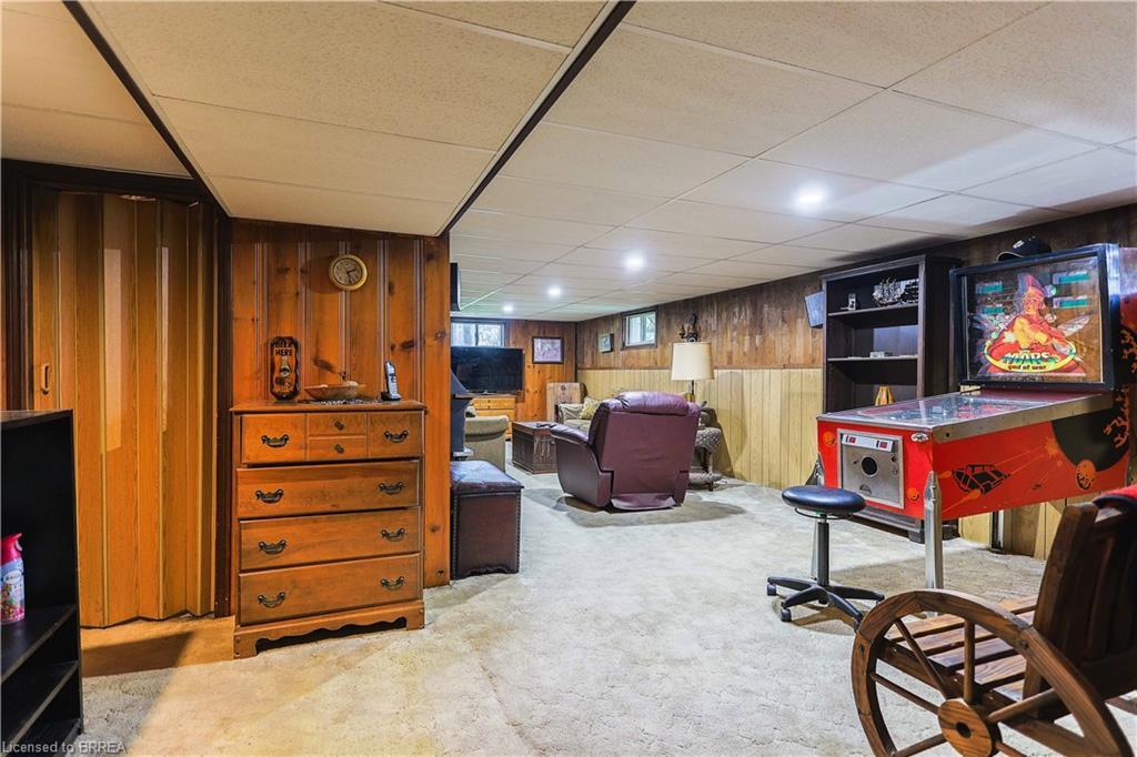 29 Albemarle Street, Brantford, ON - Indoor Photo Showing Other Room