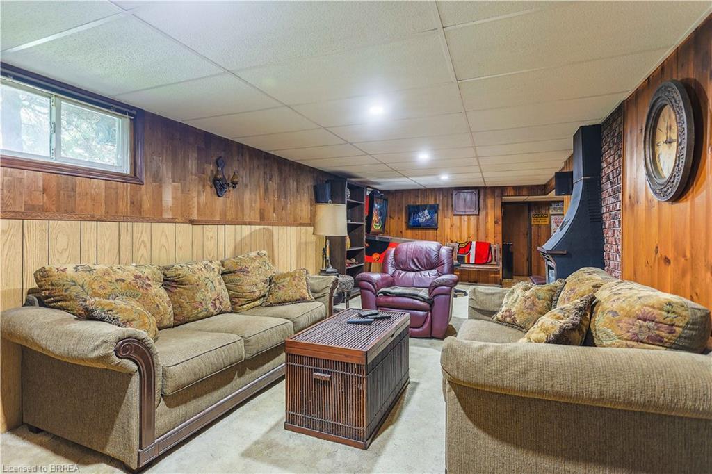 29 Albemarle Street, Brantford, ON - Indoor Photo Showing Other Room