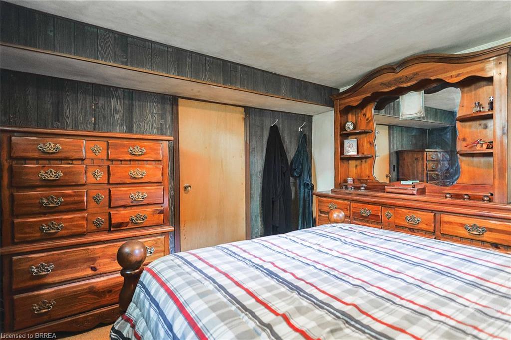 29 Albemarle Street, Brantford, ON - Indoor Photo Showing Bedroom