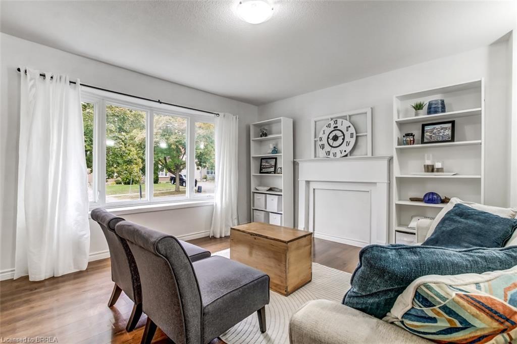 6-24 Coachwood Road, Brantford, ON - Indoor