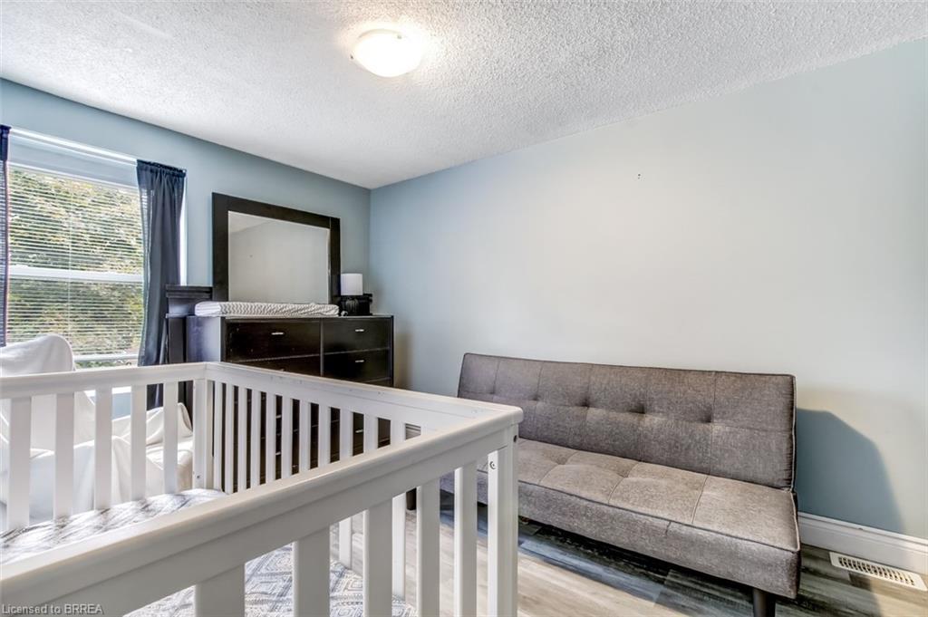 6-24 Coachwood Road, Brantford, ON - Indoor Photo Showing Bedroom