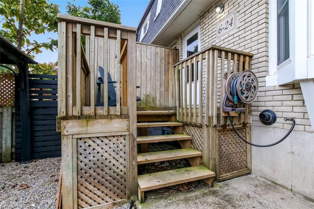 6-24 Coachwood Road, Brantford, ON - Outdoor