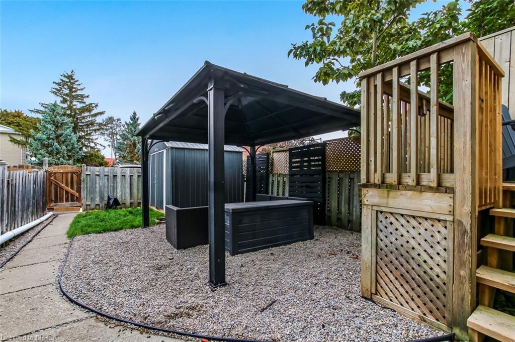 6-24 Coachwood Road, Brantford, ON - Outdoor