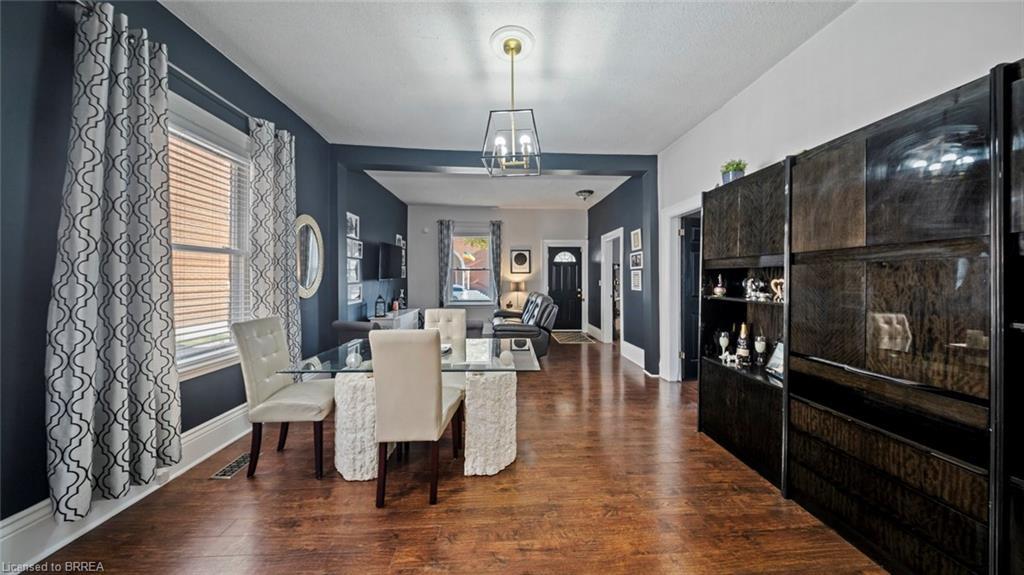 73 Superior Street, Brantford, ON - Indoor