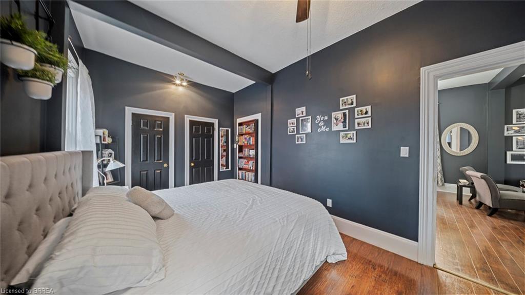 73 Superior Street, Brantford, ON - Indoor Photo Showing Bedroom