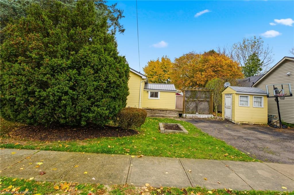 150 Catharine Avenue, Brantford, ON - Outdoor