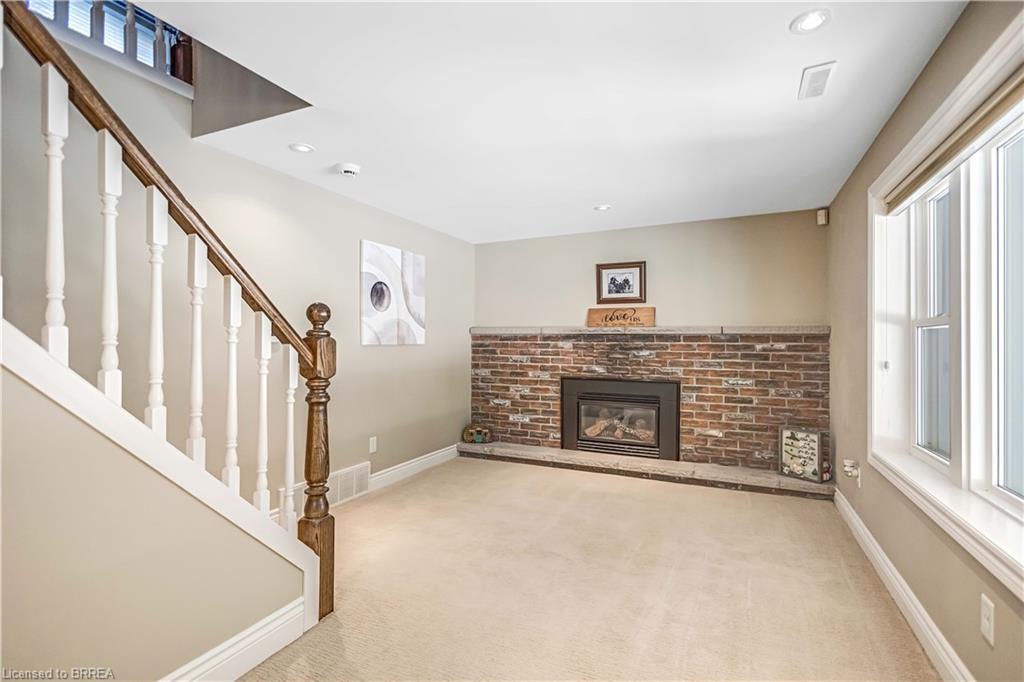 330 Thames Street S, Ingersoll, ON - Indoor With Fireplace