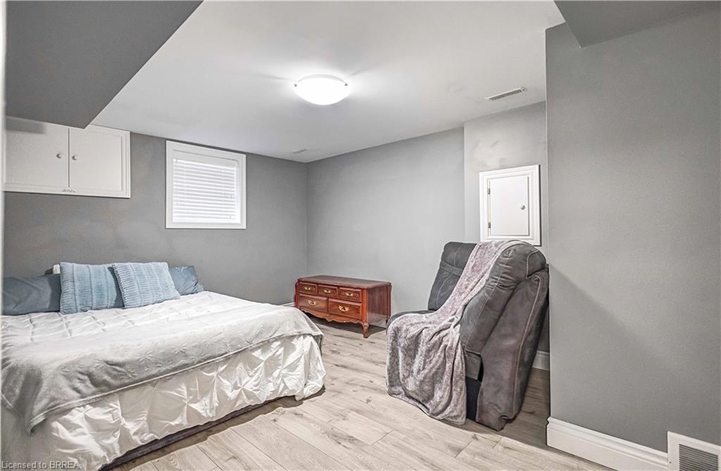 330 Thames Street S, Ingersoll, ON - Indoor Photo Showing Bedroom