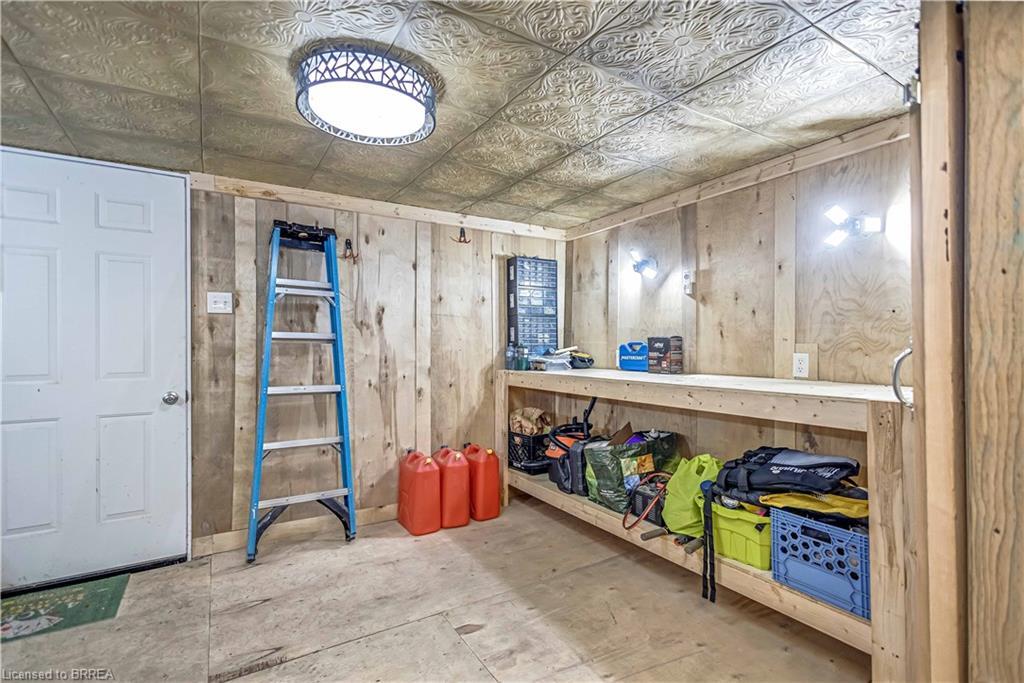 330 Thames Street S, Ingersoll, ON - Indoor Photo Showing Other Room