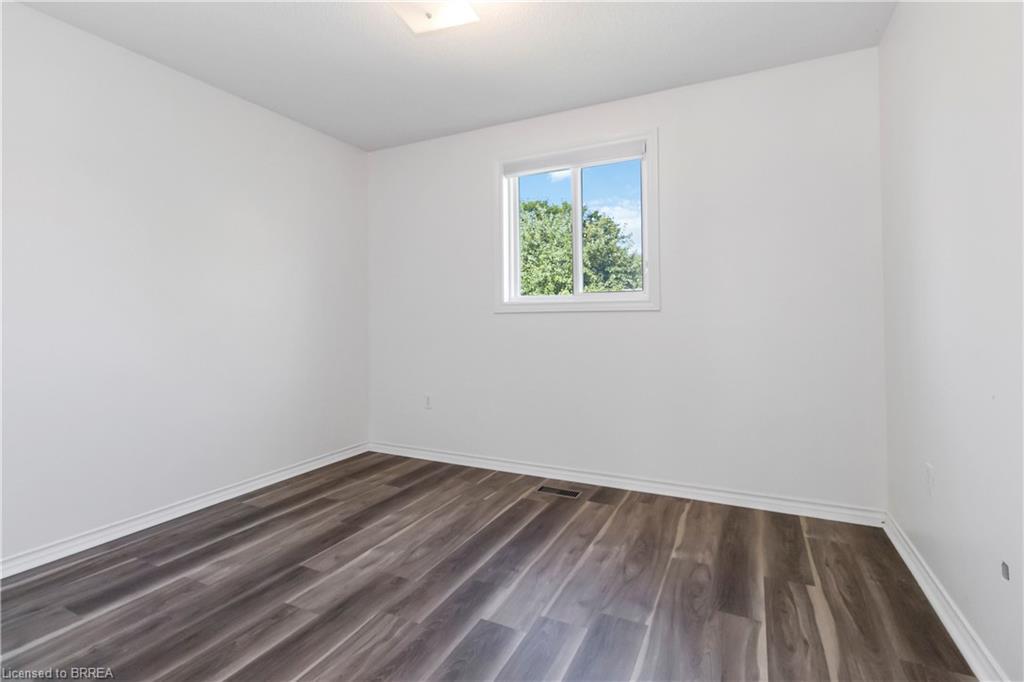 5 Cork Crescent, Brantford, ON - Indoor Photo Showing Other Room