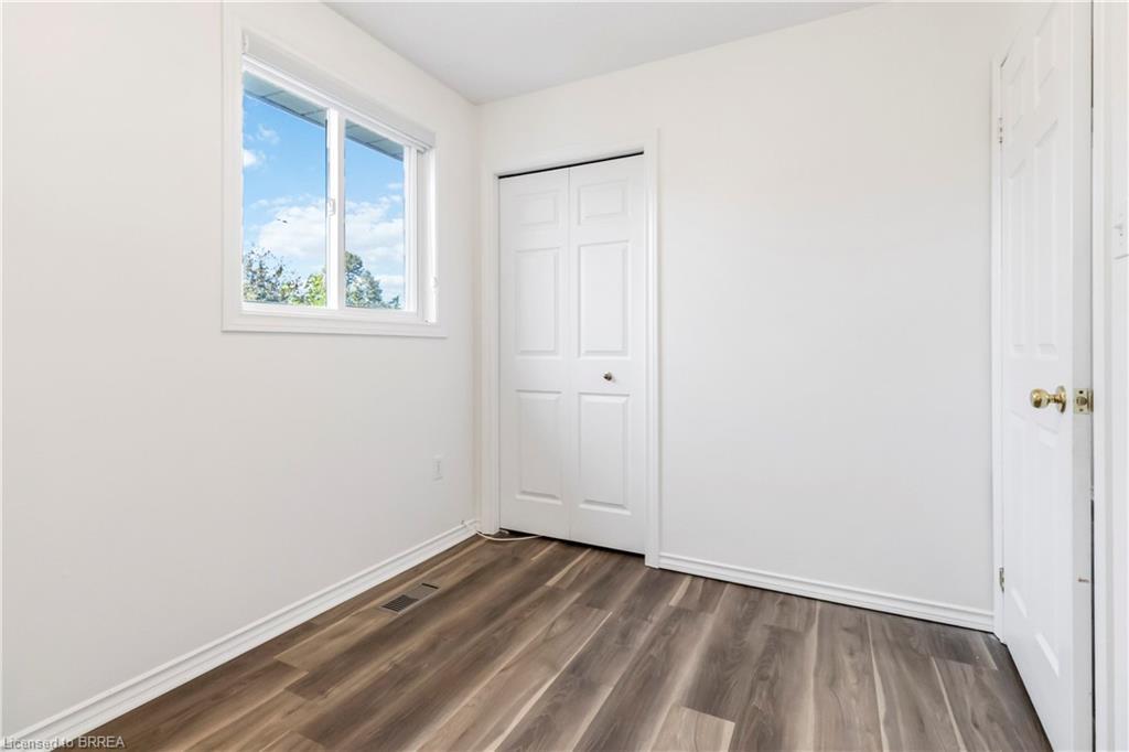 5 Cork Crescent, Brantford, ON - Indoor Photo Showing Other Room