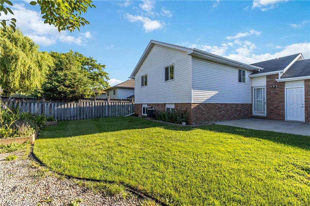 5 Cork Crescent, Brantford, ON - Outdoor