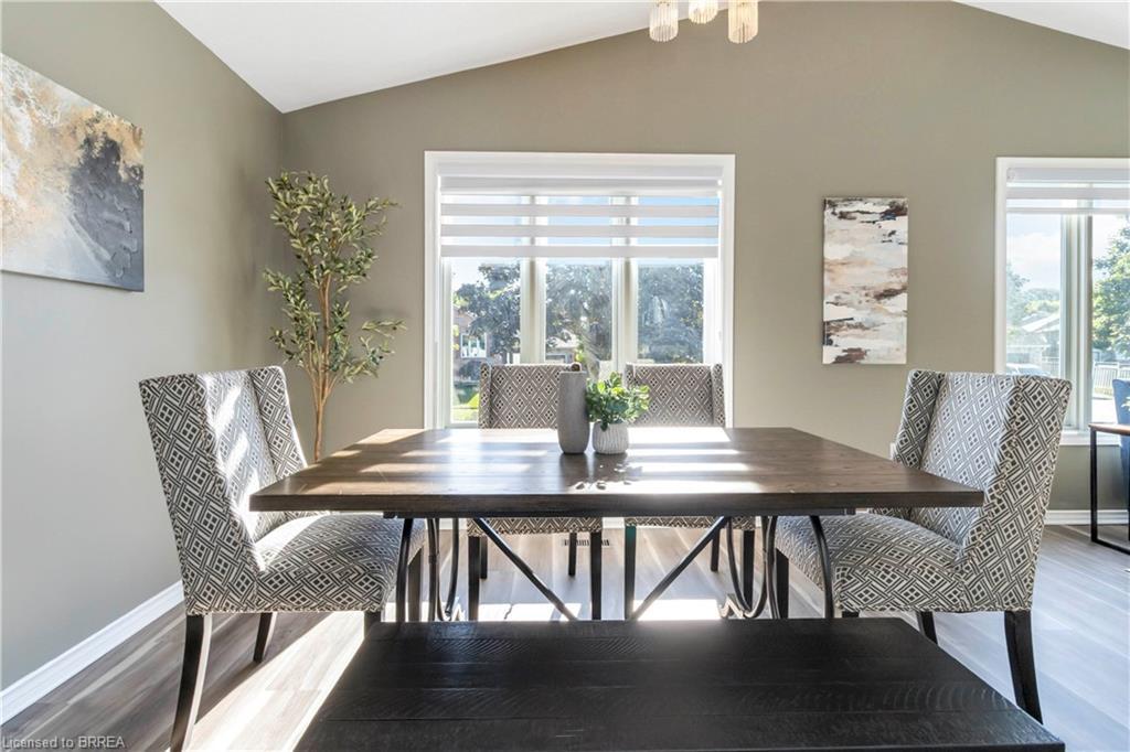 5 Cork Crescent, Brantford, ON - Indoor