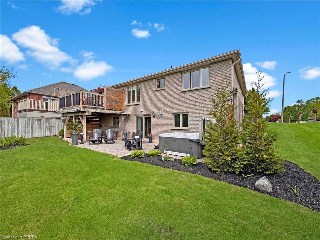 25 Bradbury Crescent, Paris, ON - Outdoor With Deck Patio Veranda