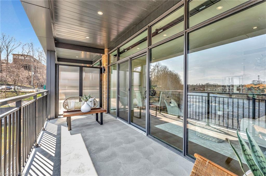 203-7 Grand River Street N, Paris, ON - Outdoor With Exterior