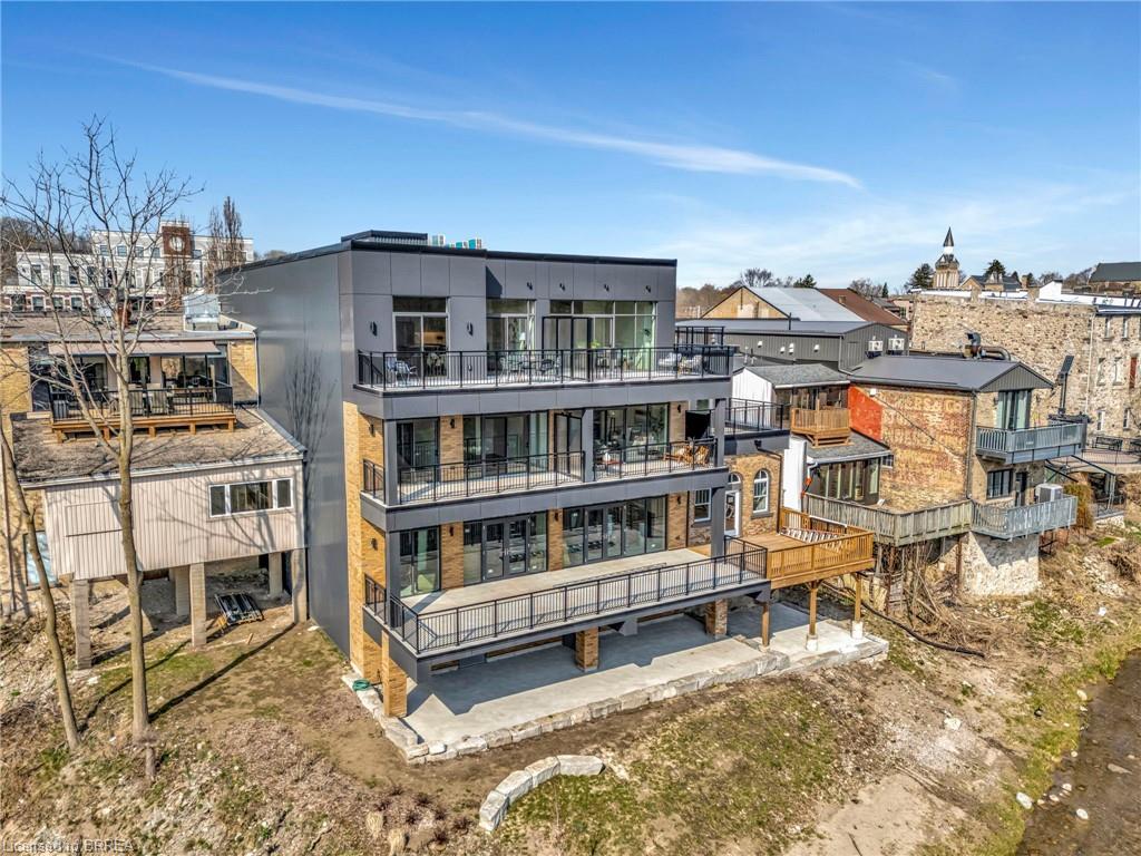 203-7 Grand River Street N, Paris, ON - Outdoor