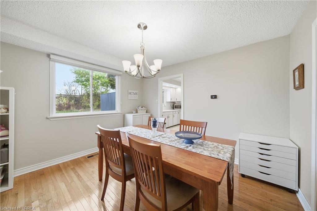 36 Black Locust Way, Brantford, ON - Indoor Photo Showing Dining Room