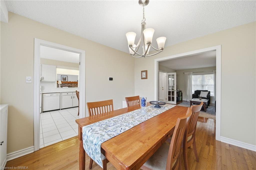 36 Black Locust Way, Brantford, ON - Indoor Photo Showing Dining Room