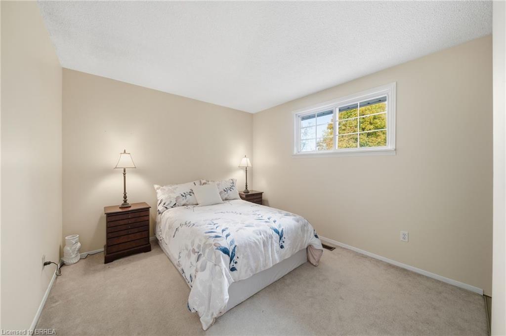 36 Black Locust Way, Brantford, ON - Indoor Photo Showing Bedroom