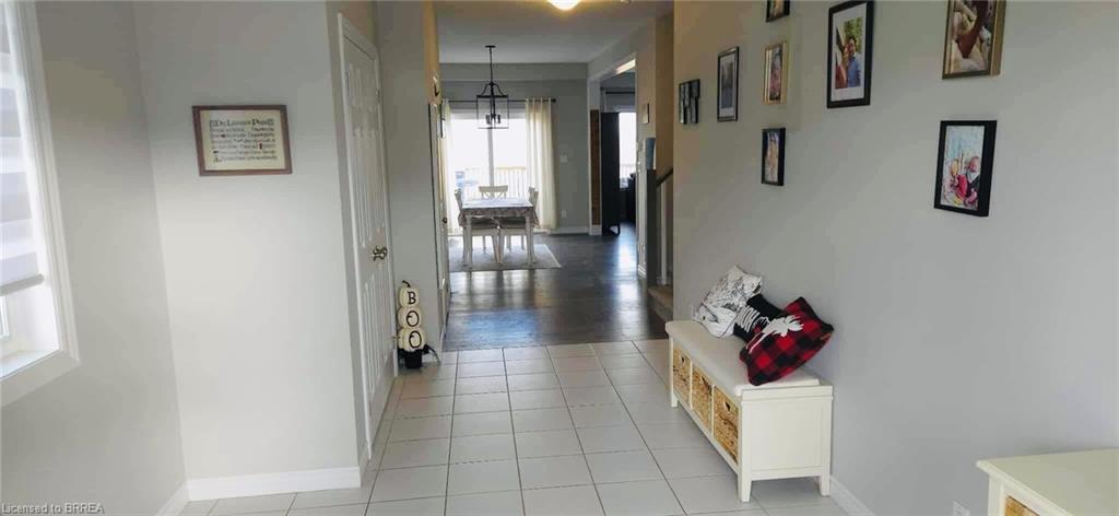 333 Poldon Drive, Norwich, ON - Indoor Photo Showing Other Room