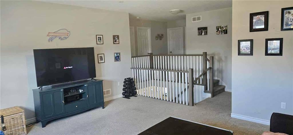 333 Poldon Drive, Norwich, ON - Indoor