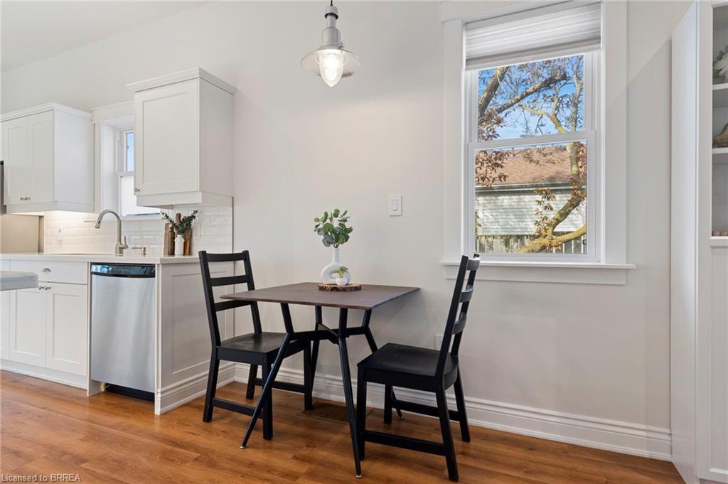 14 Spring Street, Brantford, ON - Indoor