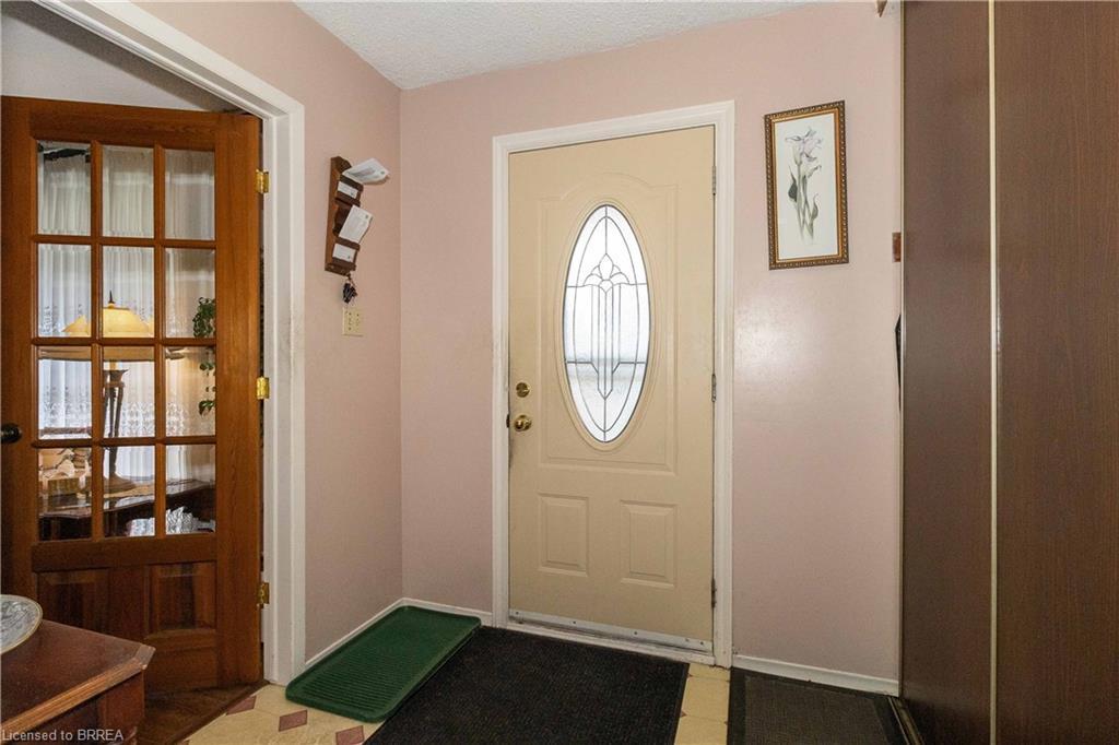 11 Sigurd Jensen Court, Brantford, ON - Indoor Photo Showing Other Room
