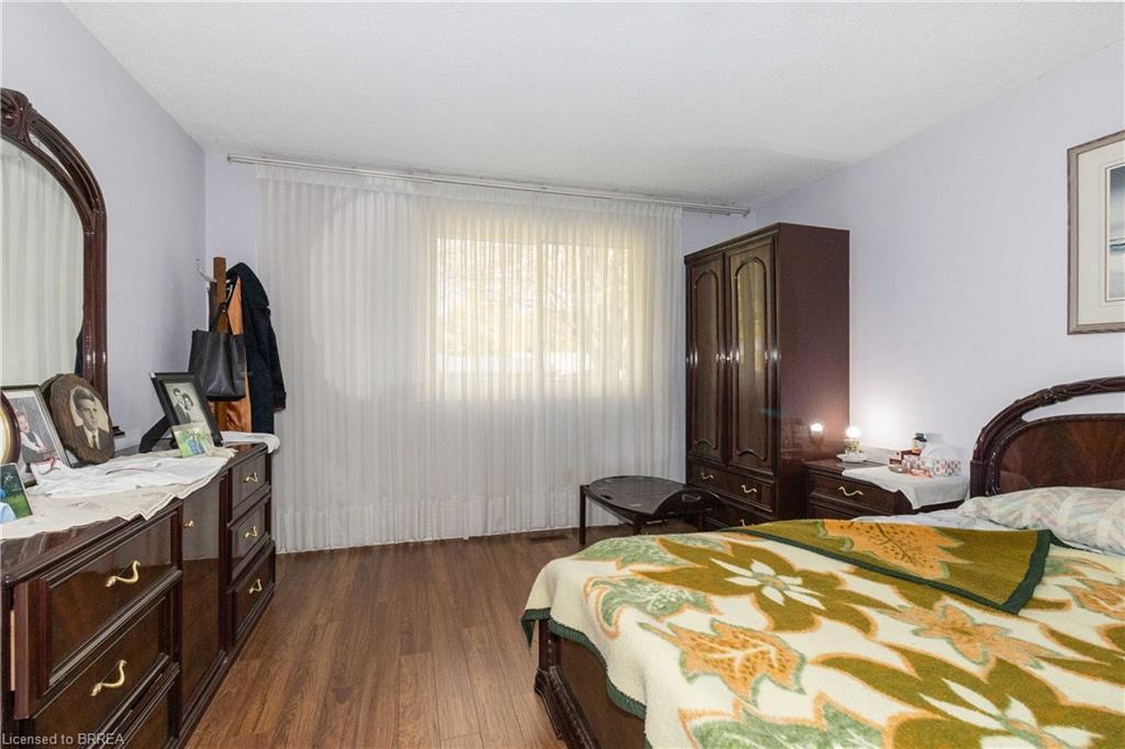11 Sigurd Jensen Court, Brantford, ON - Indoor Photo Showing Bedroom