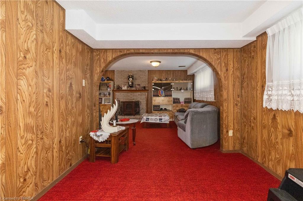 11 Sigurd Jensen Court, Brantford, ON - Indoor