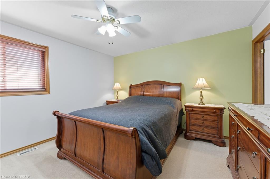23 Garners Lane, Brantford, ON - Indoor Photo Showing Bedroom