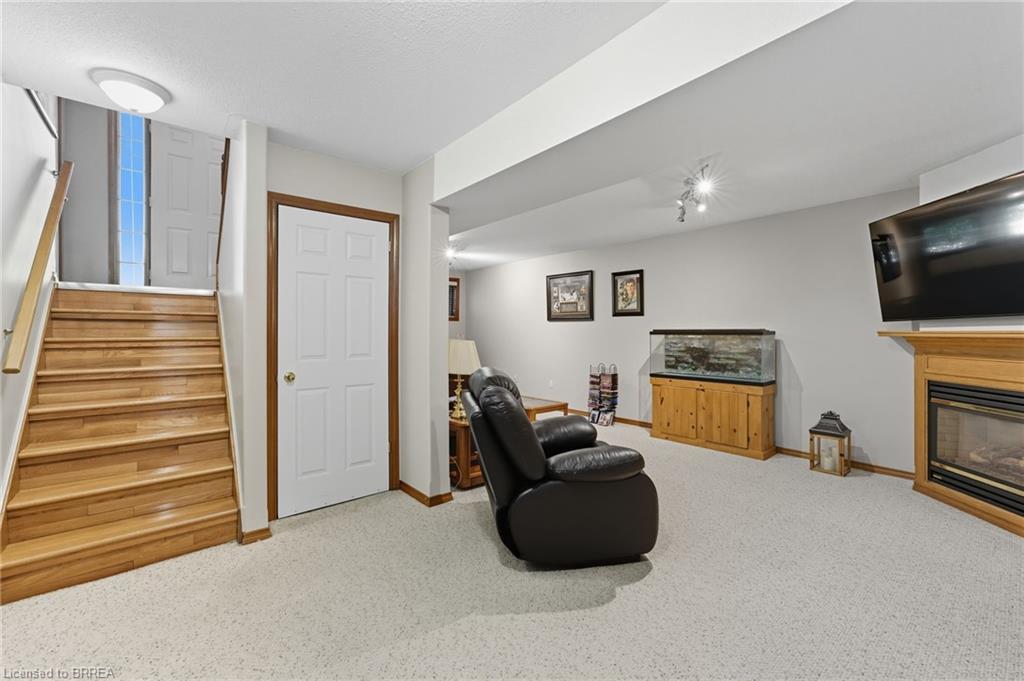 23 Garners Lane, Brantford, ON - Indoor