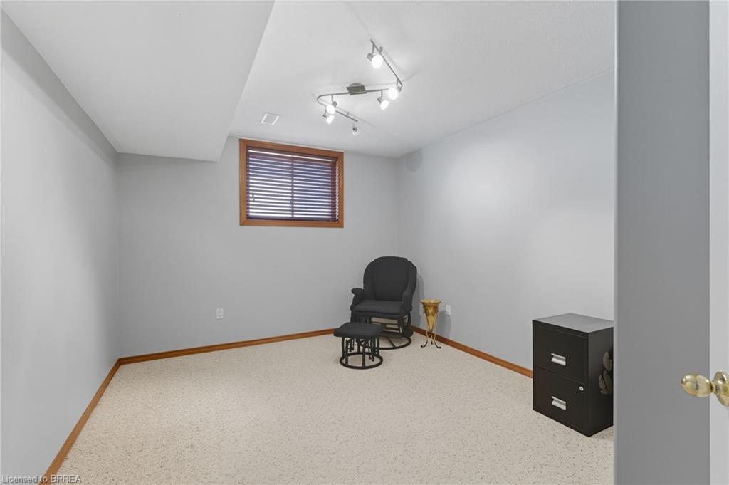 23 Garners Lane, Brantford, ON - Indoor