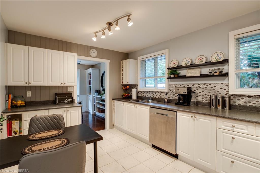 4 Adelaide Avenue, Brantford, ON - Indoor Photo Showing Kitchen With Double Sink