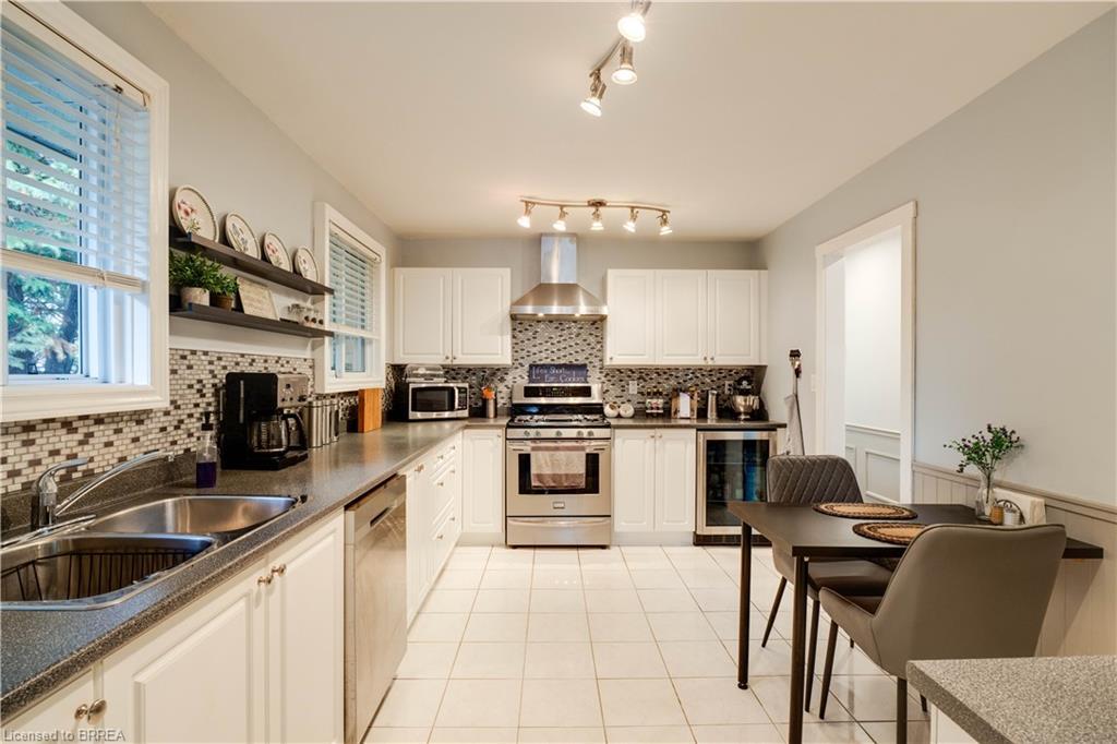 4 Adelaide Avenue, Brantford, ON - Indoor Photo Showing Kitchen With Double Sink