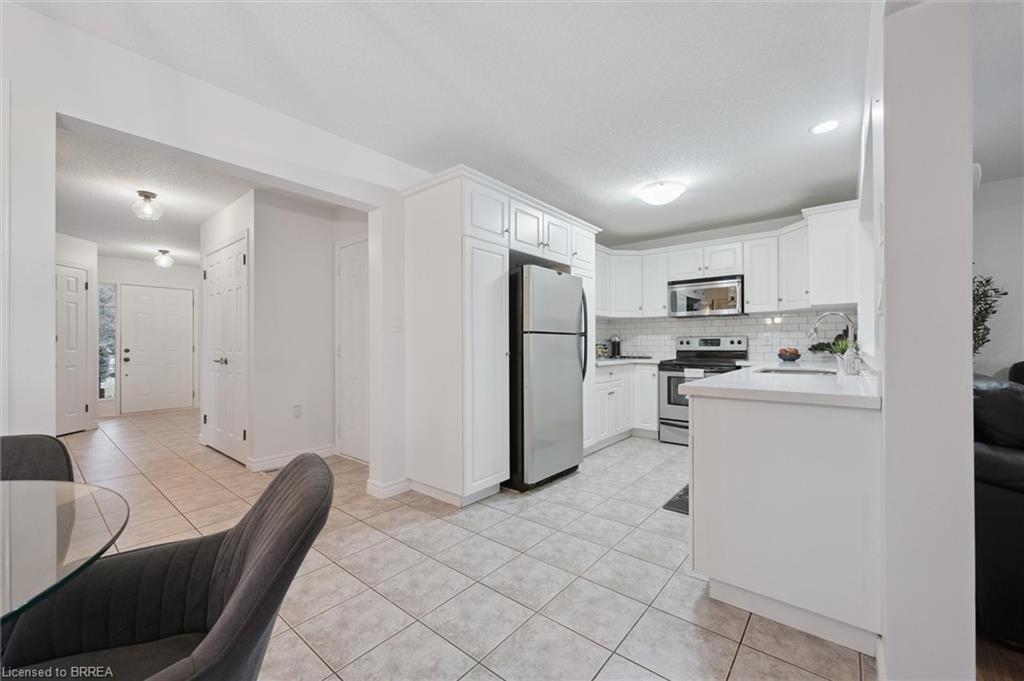 59 Patrick Boulevard, Elora, ON - Indoor Photo Showing Kitchen