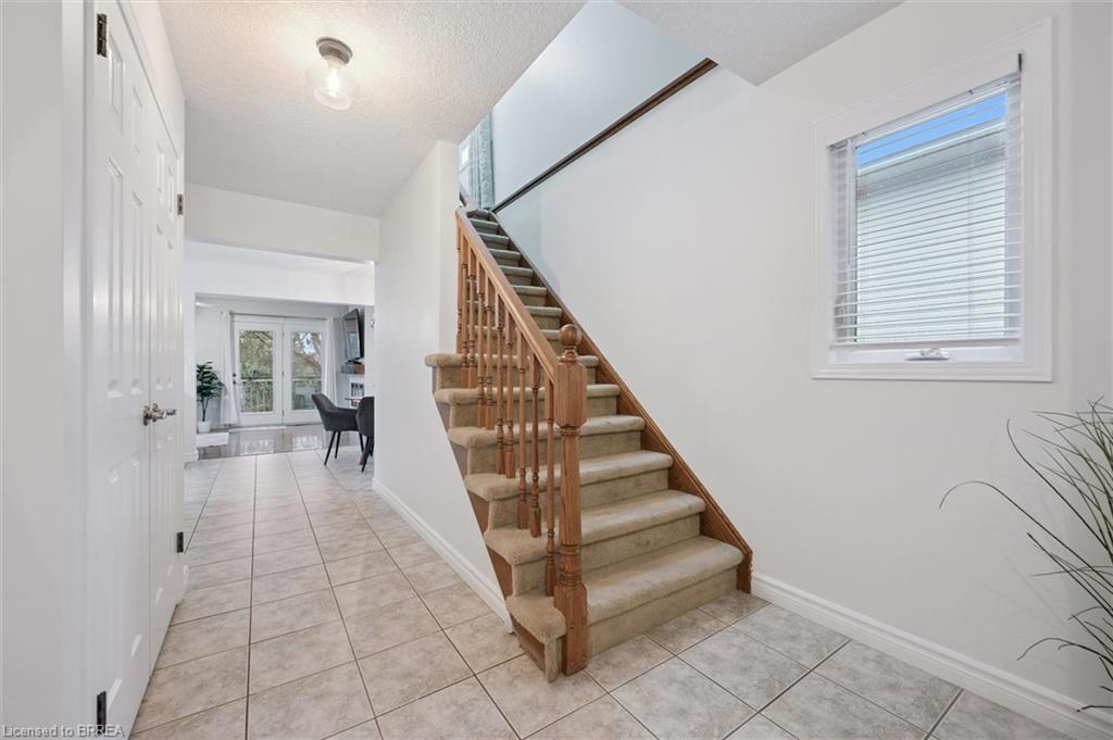 59 Patrick Boulevard, Elora, ON - Indoor Photo Showing Other Room