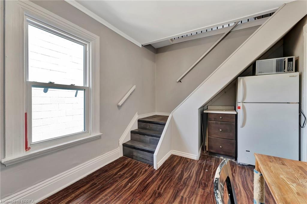170 Murray Street, Brantford, ON - Indoor Photo Showing Other Room