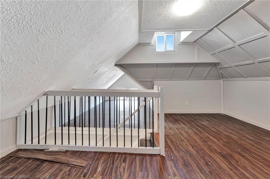 170 Murray Street, Brantford, ON - Indoor Photo Showing Other Room