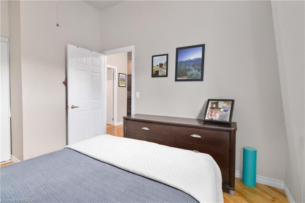 504-140 West River Street, Paris, ON - Indoor Photo Showing Bedroom