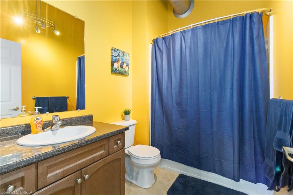 504-140 West River Street, Paris, ON - Indoor Photo Showing Bathroom