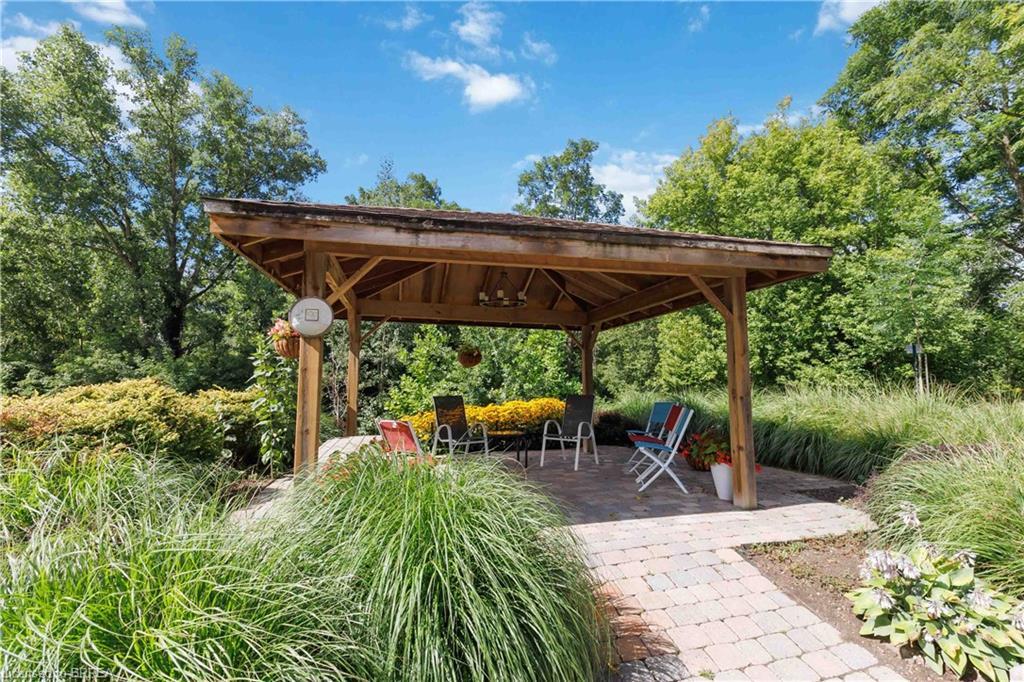 504-140 West River Street, Paris, ON - Outdoor