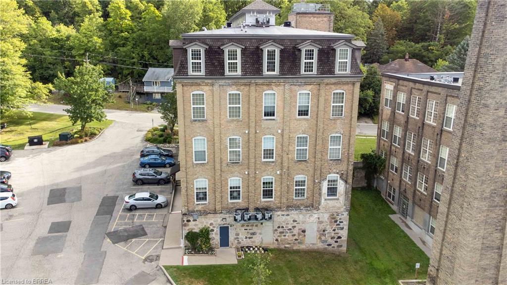 504-140 West River Street, Paris, ON - Outdoor