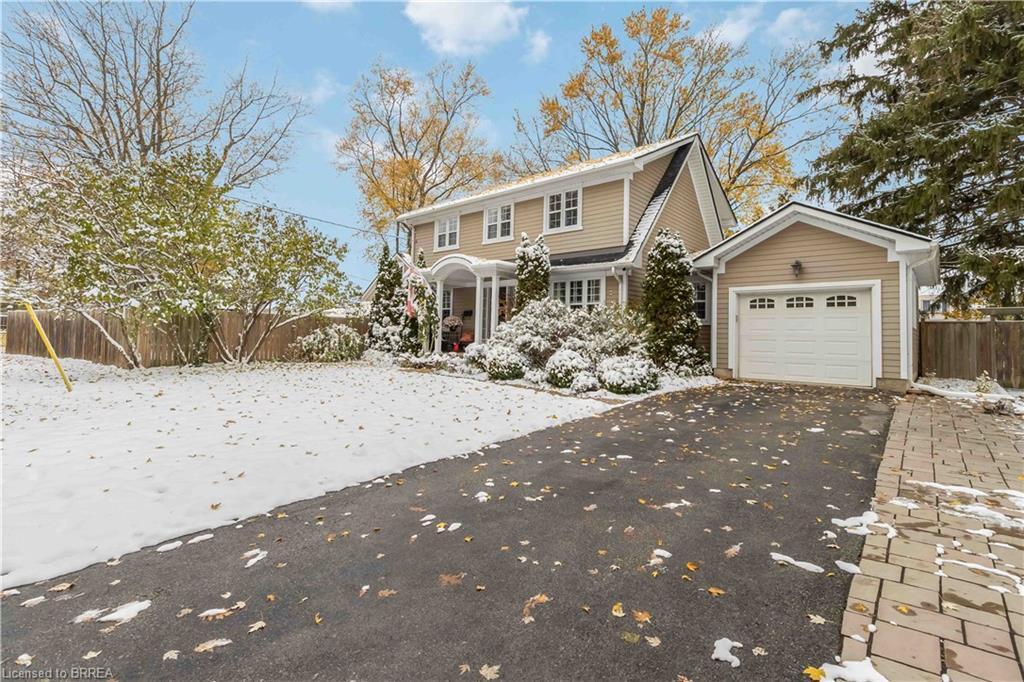 144 Glenwood Drive, Brantford, ON - Outdoor With Facade