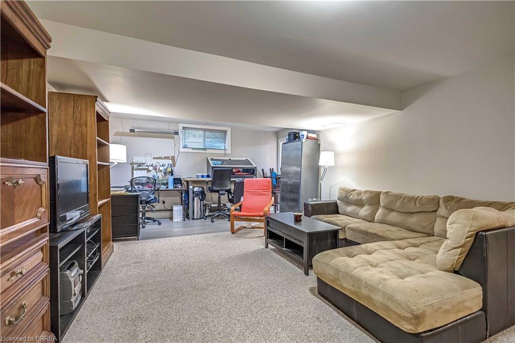 144 Glenwood Drive, Brantford, ON - Indoor