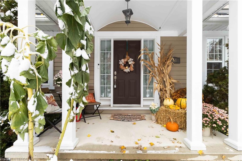 144 Glenwood Drive, Brantford, ON - Outdoor