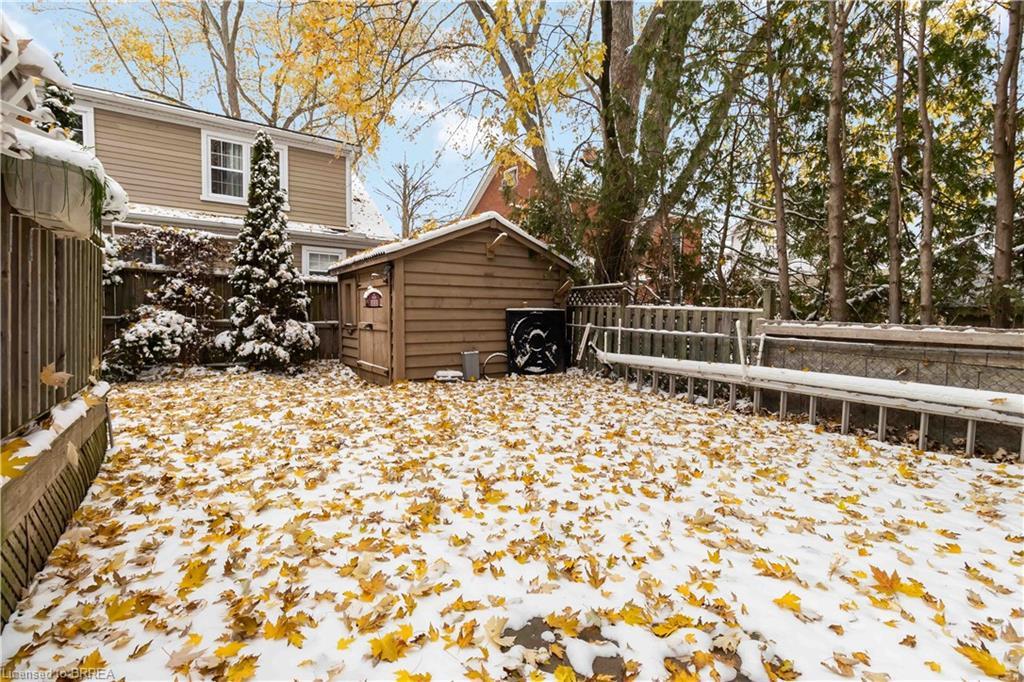 144 Glenwood Drive, Brantford, ON - Outdoor